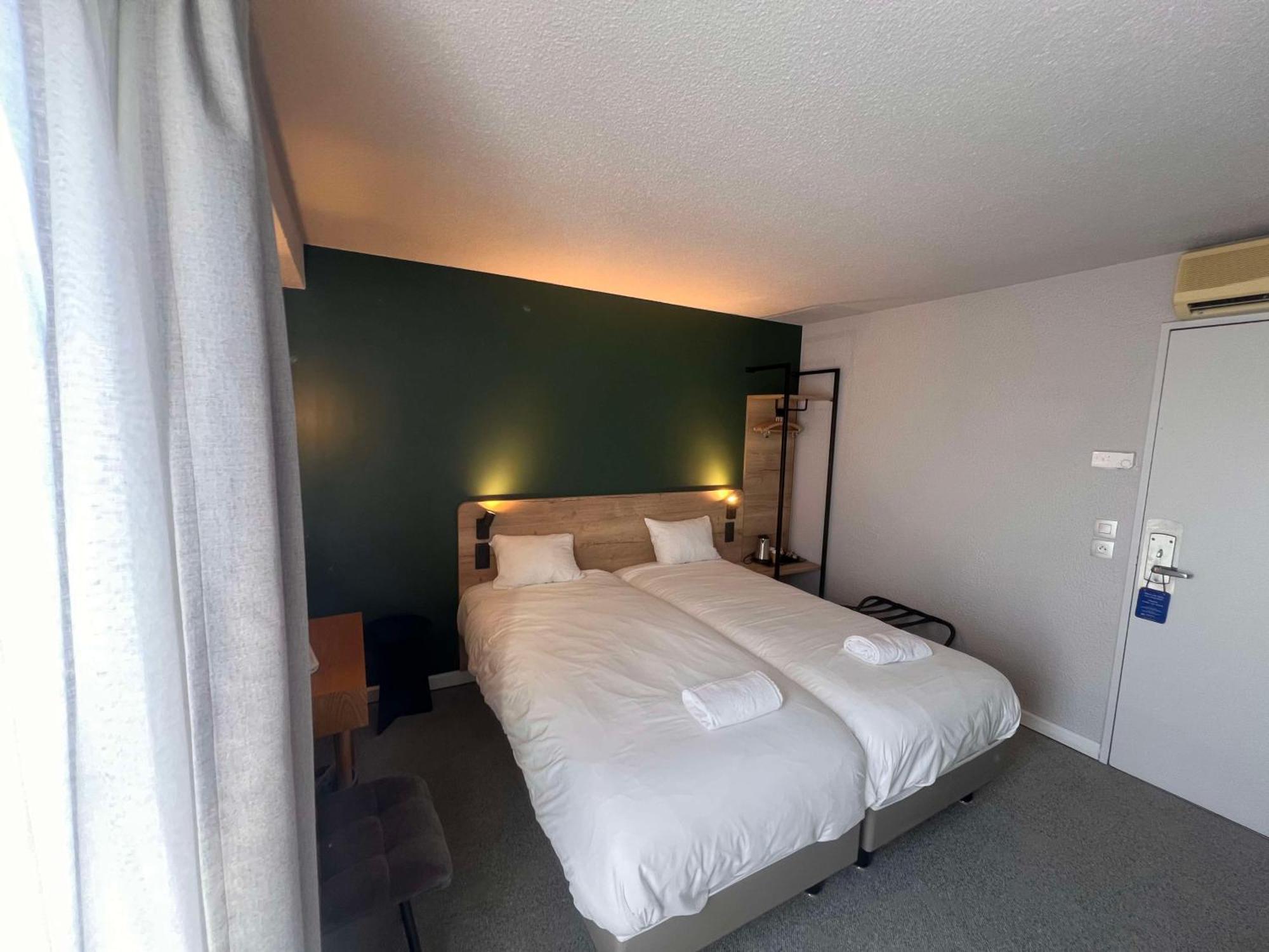 Hotel Sure By Western Est 3*
