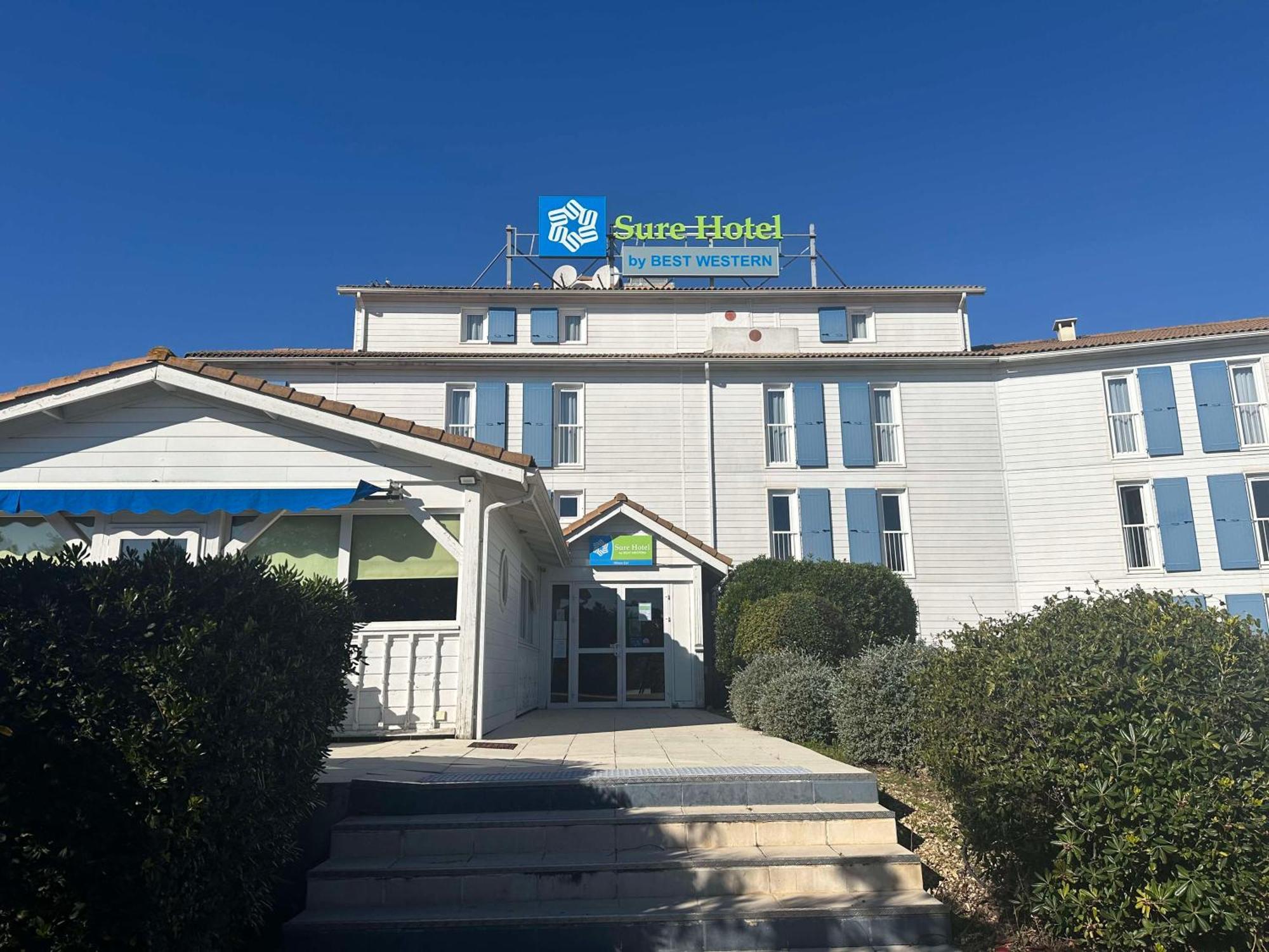 Hotel Sure By Western Est