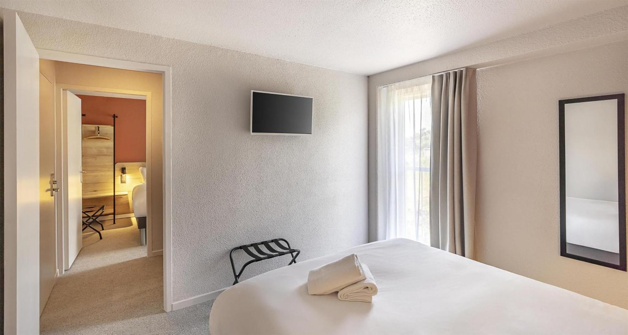 Sure By Western Est Hotel Nîmes